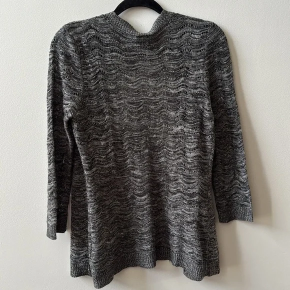 Grey Cardigan sweater size small - Picture 6 of 10